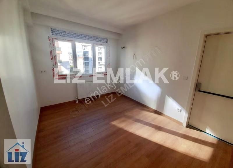 Erenköy'de Yeni Binada 80 M2 Net 2 Balkonlu Ön Cephe 2+1daire - Görsel 2