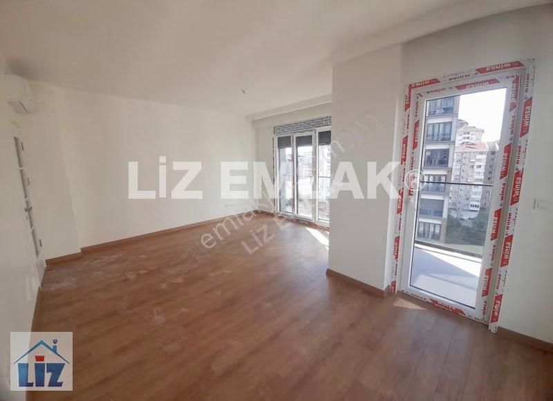 Erenköy'de Yeni Binada 80 M2 Net 2 Balkonlu Ön Cephe 2+1daire - Görsel 9