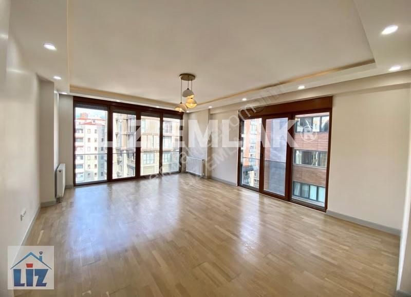 Caddebostan Sahilde Yenilenmiş 115 M2 Satılık Daire - Görsel 11