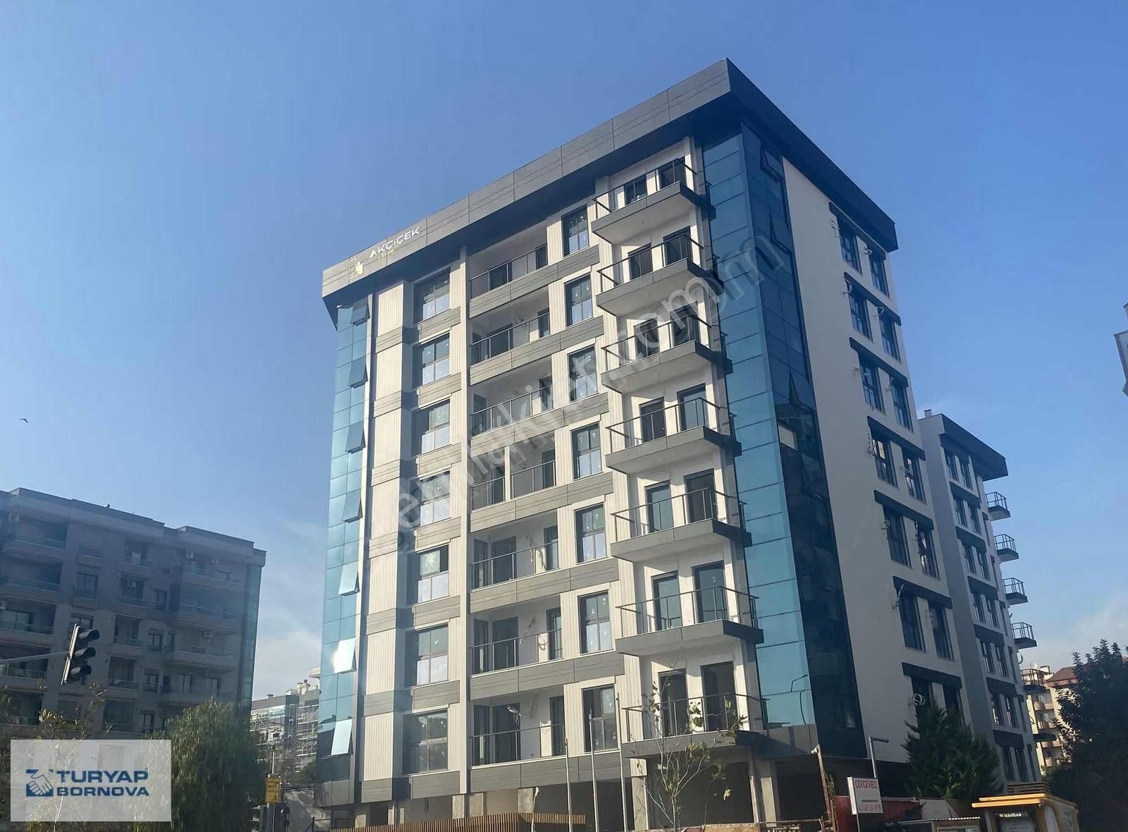 Turyap'tan Mustafa Kemal Caddesi'nde Satılık Sıfır 4+1 Dubleks