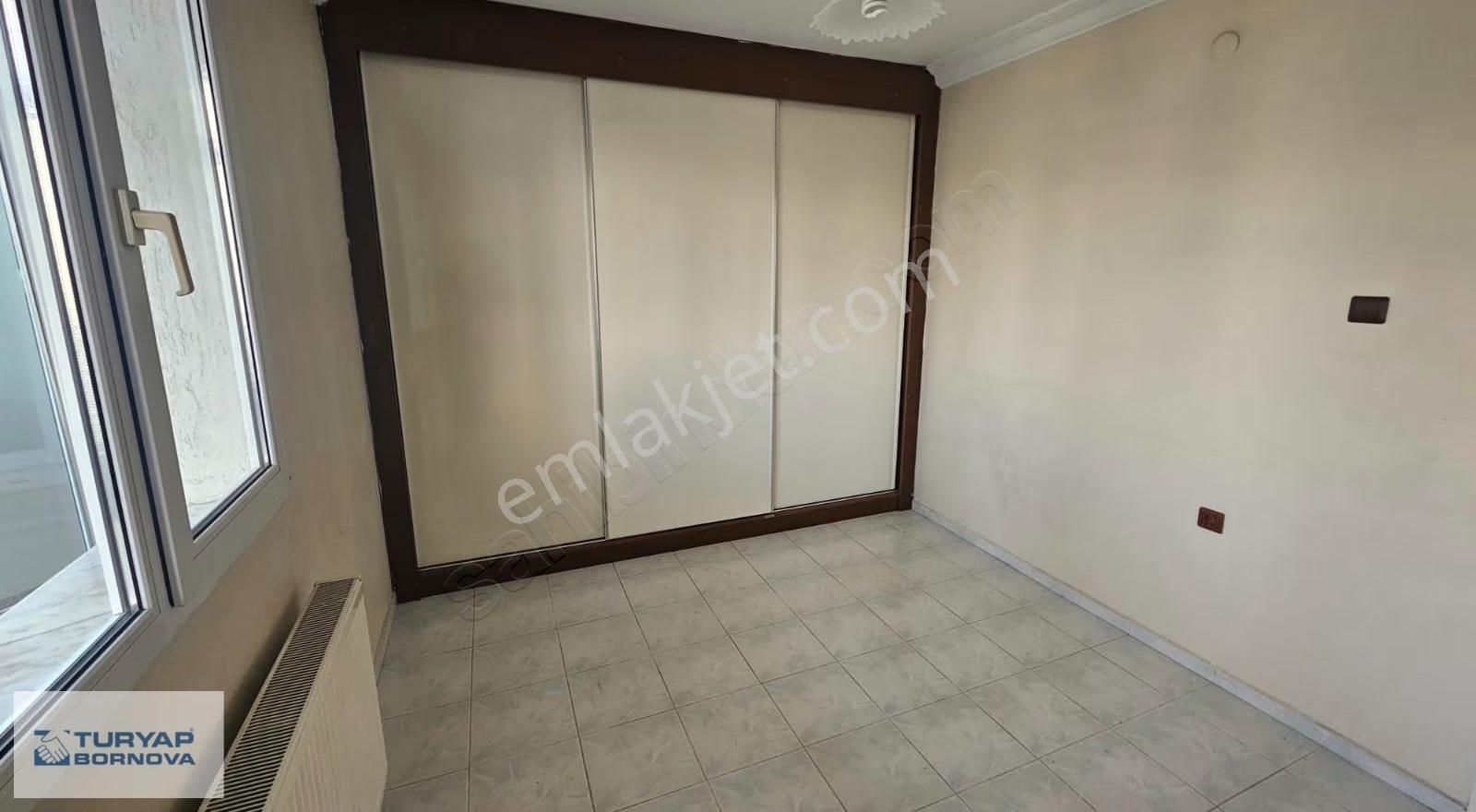 Osmangazi Mahallesinde Site İçi Ferah Köşe Kiralık 3+1 Daire - Görsel 13