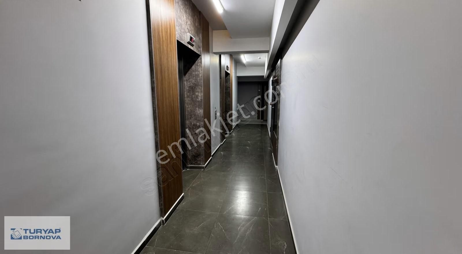 Bornova Altındağ'da Evebeyn Banyolu 2+1 Kiralık Daire - Görsel 3