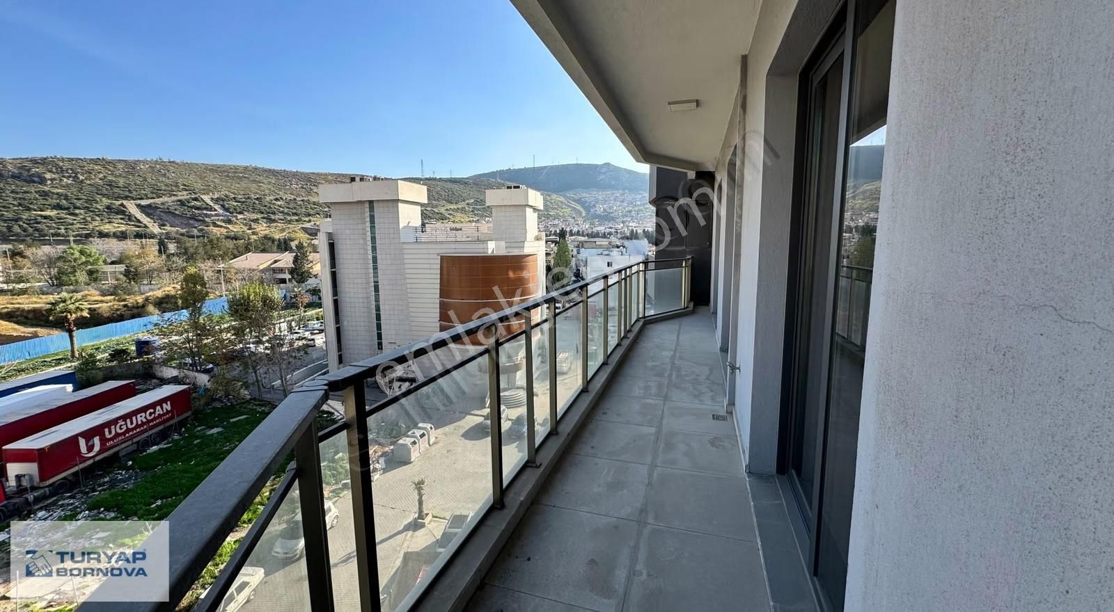Bornova Altındağ'da Evebeyn Banyolu 2+1 Kiralık Daire - Görsel 11