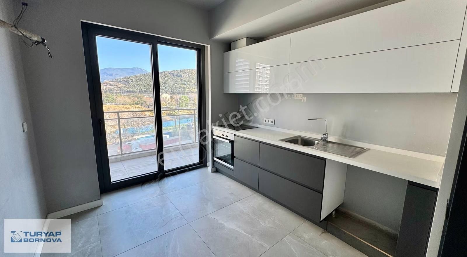 Bornova Altındağ'da Evebeyn Banyolu 2+1 Kiralık Daire - Görsel 15