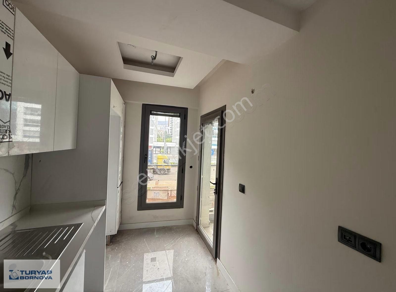 Bayraklı Manavkuyu Satılık 2+1 Daire Cadde Üstü - Görsel 31