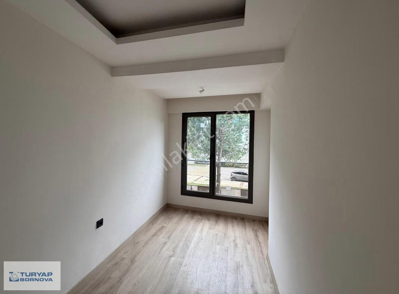 Bayraklı Manavkuyu Satılık 2+1 Daire Cadde Üstü - Görsel 5