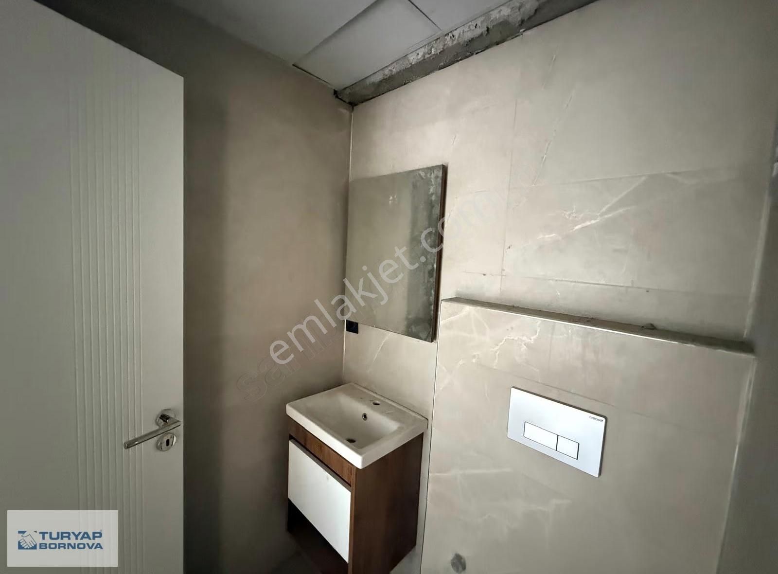 Bayraklı Manavkuyu Satılık 2+1 Daire Cadde Üstü - Görsel 13