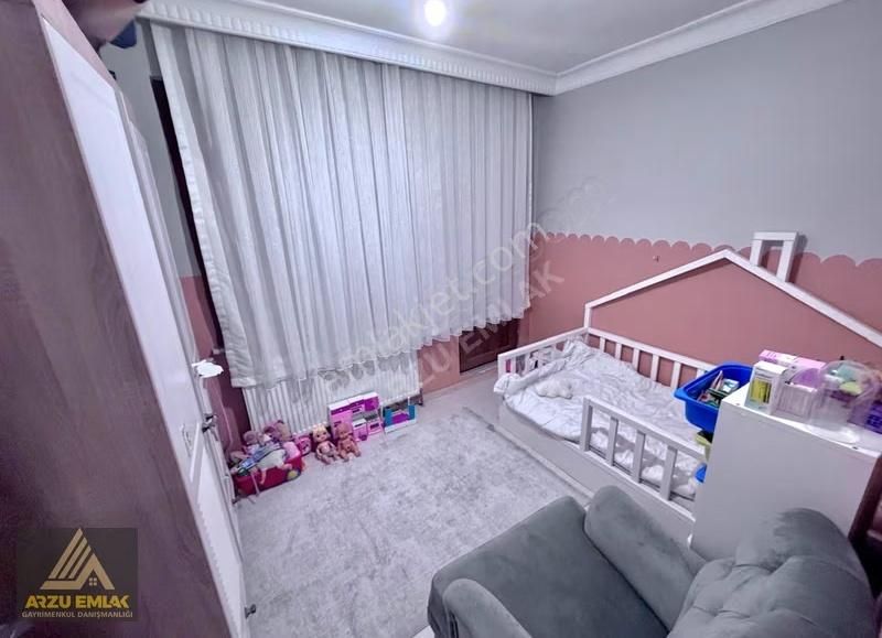 Arzu Emlaktan 75.yıl Mah. Satılık Masrafsız 2+1 Bahçe Kat - Görsel 32