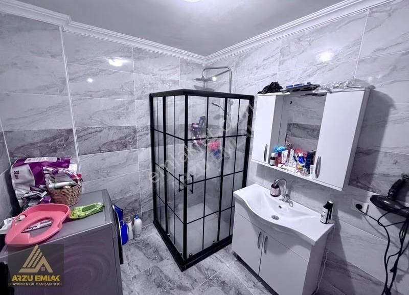 Arzu Emlaktan 75.yıl Mah. Satılık Masrafsız 2+1 Bahçe Kat - Görsel 14
