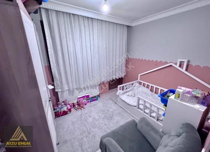 Arzu Emlaktan 75.yıl Mah. Satılık Masrafsız 2+1 Bahçe Kat - Görsel 31