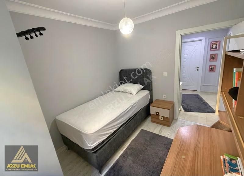 Arzu Emlaktan Gazi Mah. Satılık 3+1 Ultralüks 5yaş Bahçekatdaire - Görsel 7