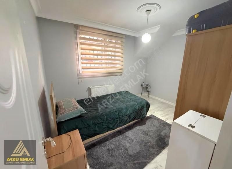 Arzu Emlaktan Gazi Mah. Satılık 3+1 Ultralüks 5yaş Bahçekatdaire - Görsel 3