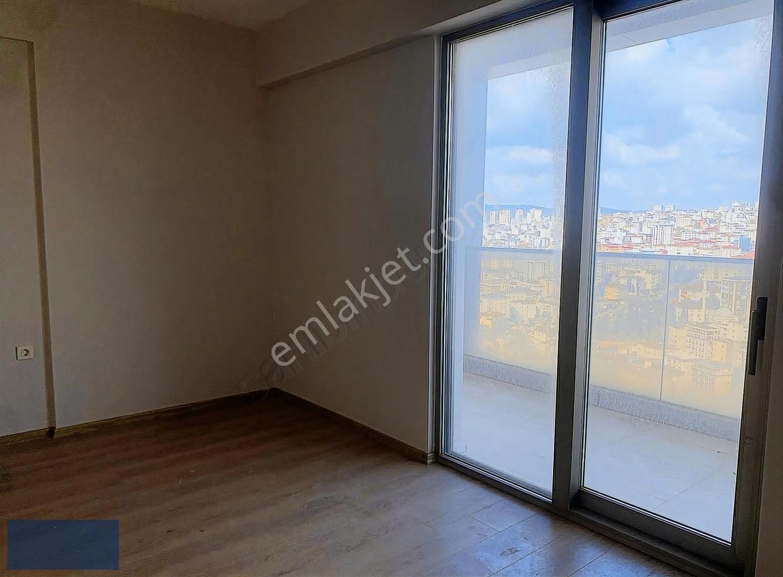 Metroya Yakın Panoramik Deniz Manzaralı Kartal Nexusta 3+1 - Görsel 5