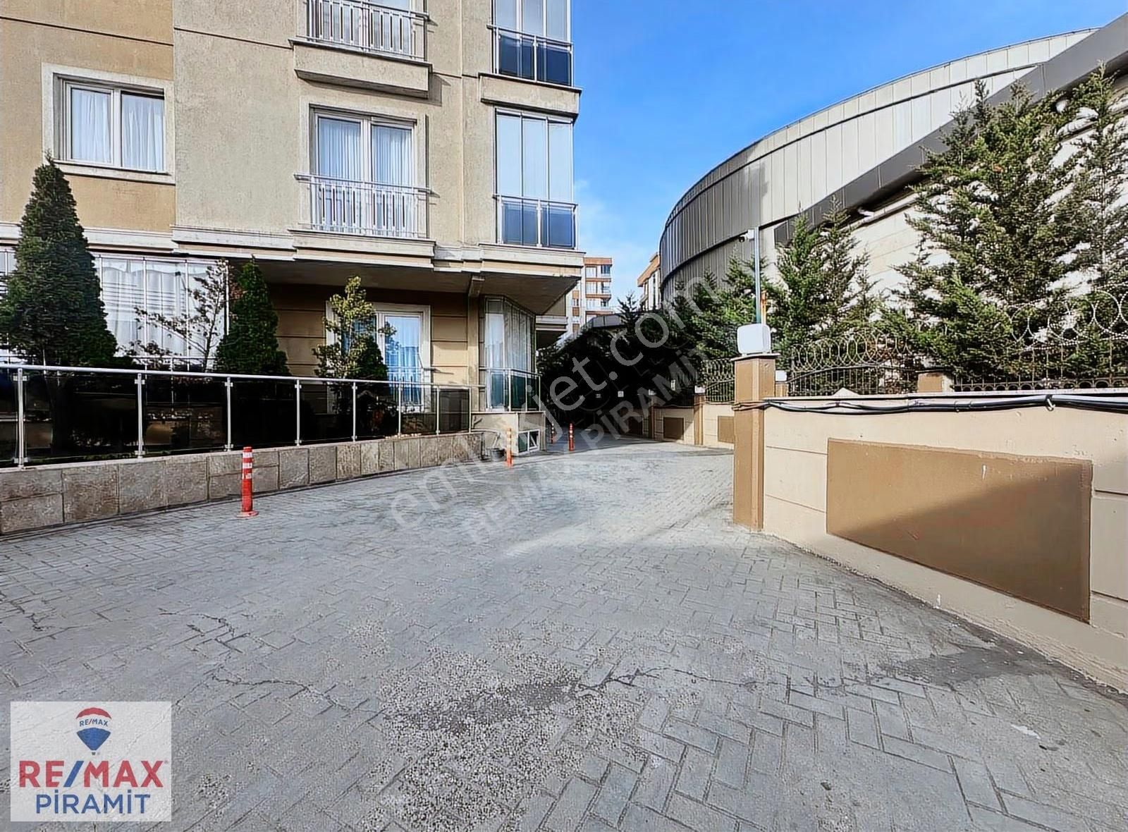 Çekmeköy Taşdelen Corner Park Sitesinde Ferah Geniş 3+1 Daire - Görsel 34