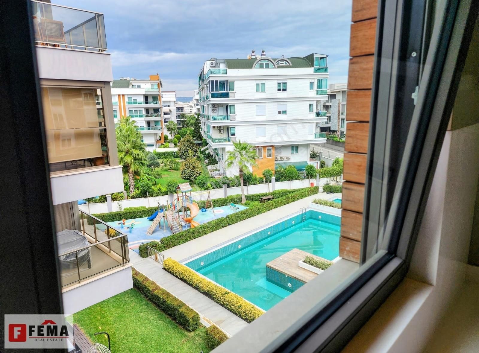 Modern Sitede Kiralık Lüks 3+1 Daire - For Rent - 160 M2 - Görsel 28