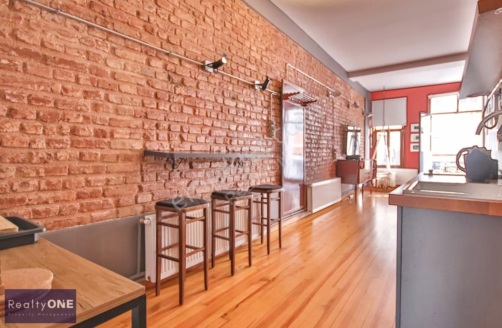 R-one Galata Serdar-ı Ekrem Sok. Ve Kule Manzaralı Kiralık Ofis - Görsel 25