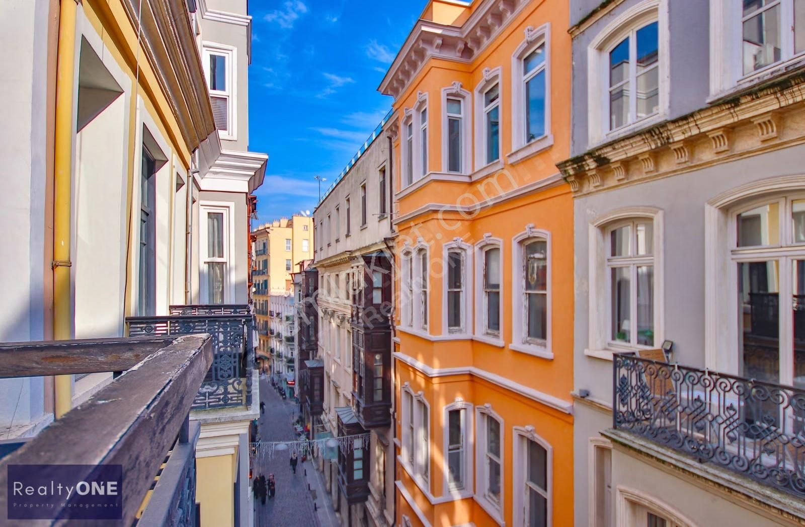 R-one Galata Serdar-ı Ekrem Sok. Ve Kule Manzaralı Kiralık Ofis - Görsel 29