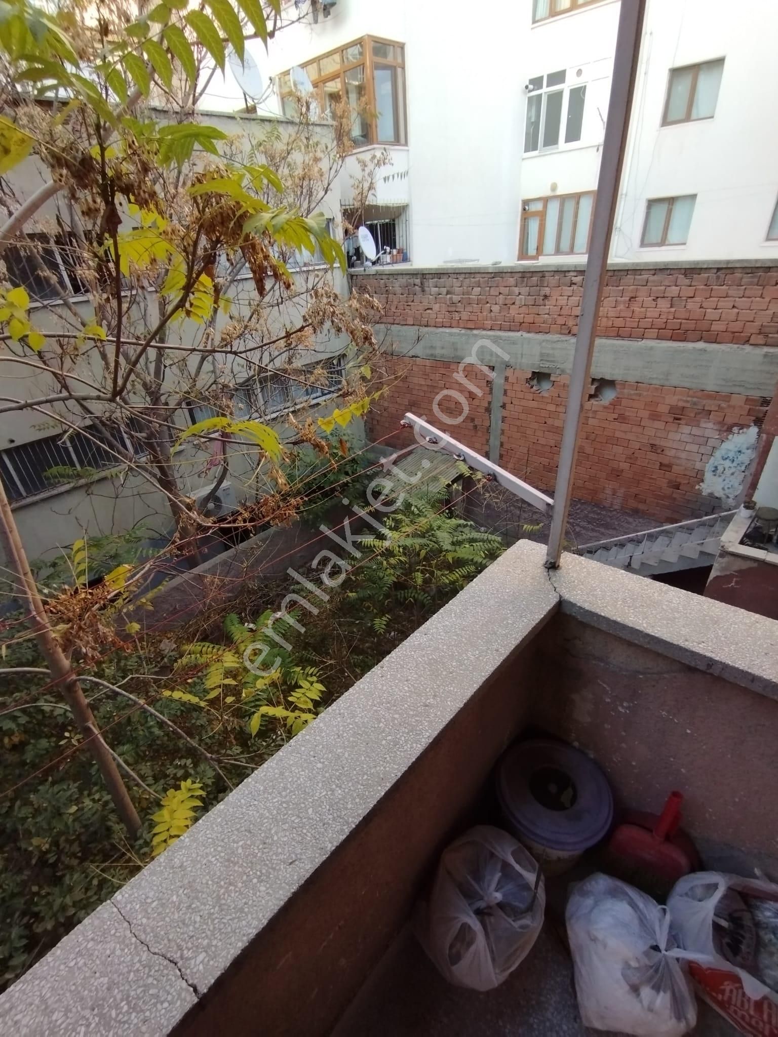 Afyon Cumhuriyet Mahallesinde Satılık 3+1 Daire - Görsel 15