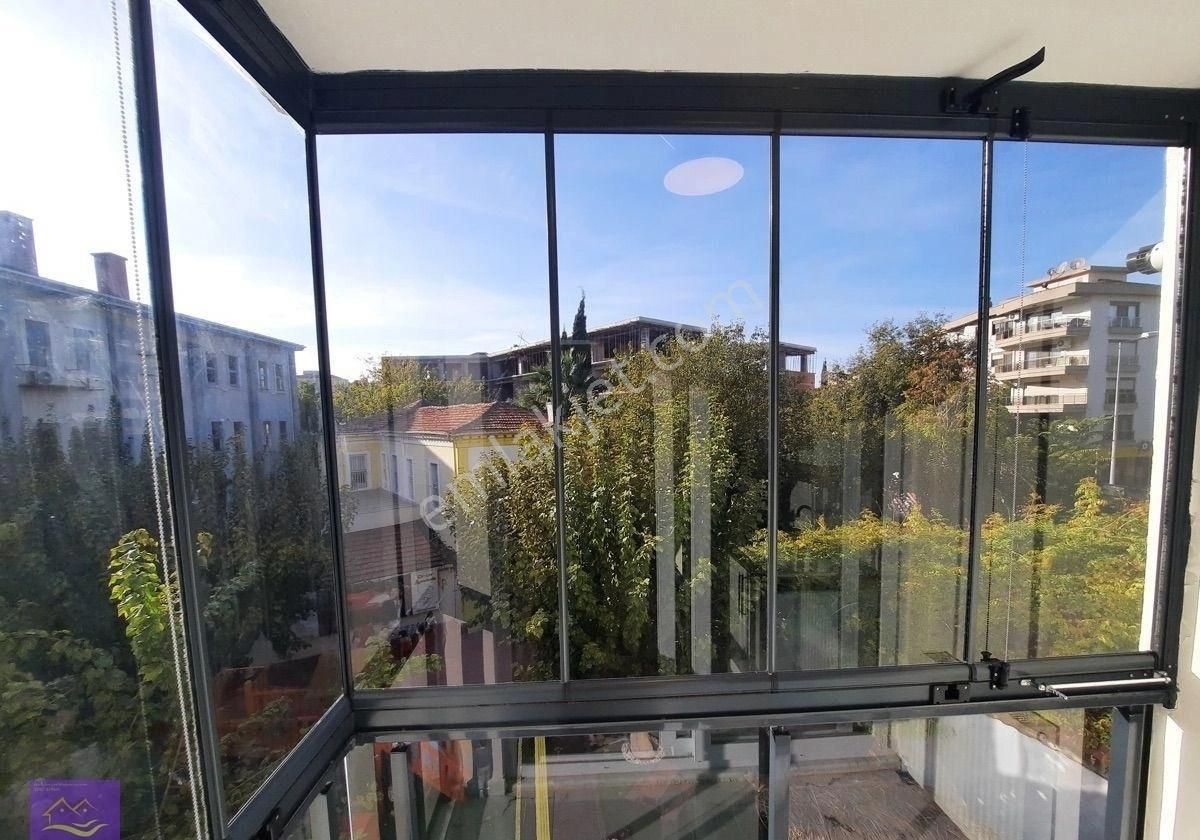 Izmır Güzelyalıda Satılık Lüks 3+1 - Görsel 5