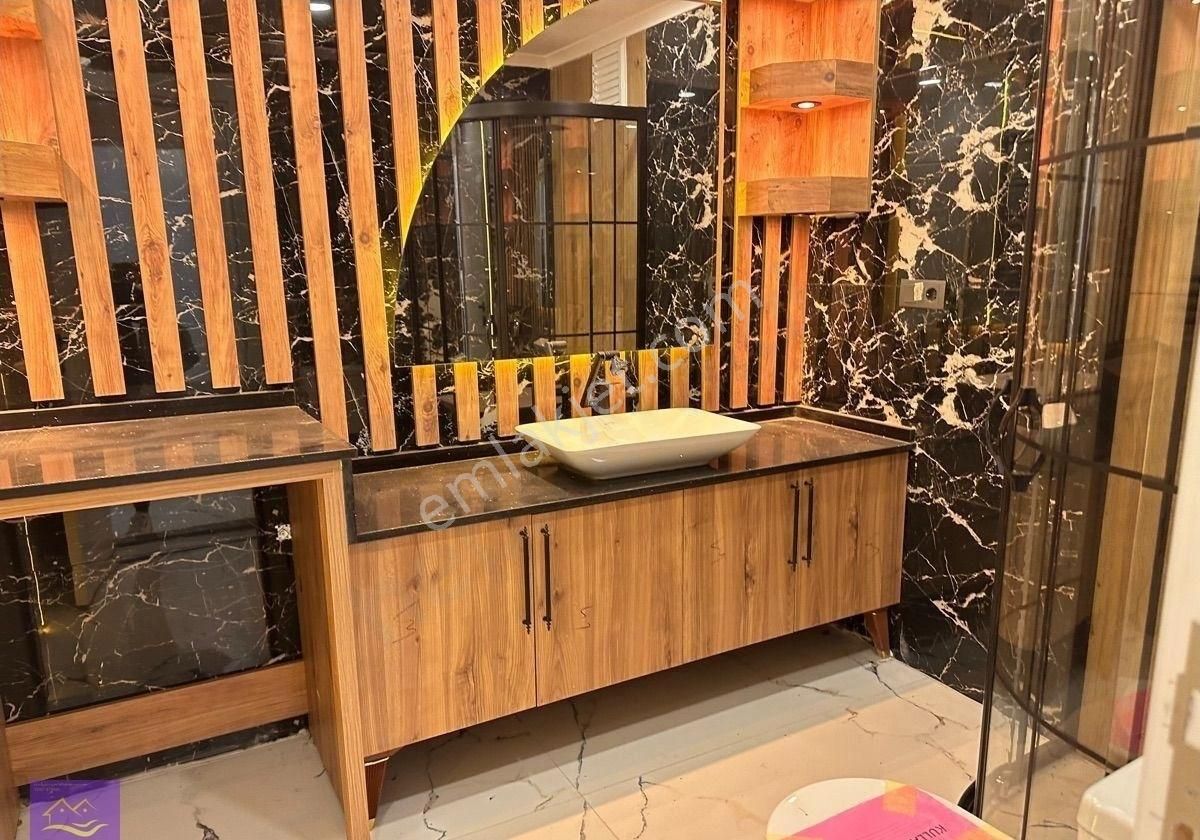 İzmir Güzelyalıda Satılık 3+1 Lüks Daire - Görsel 11