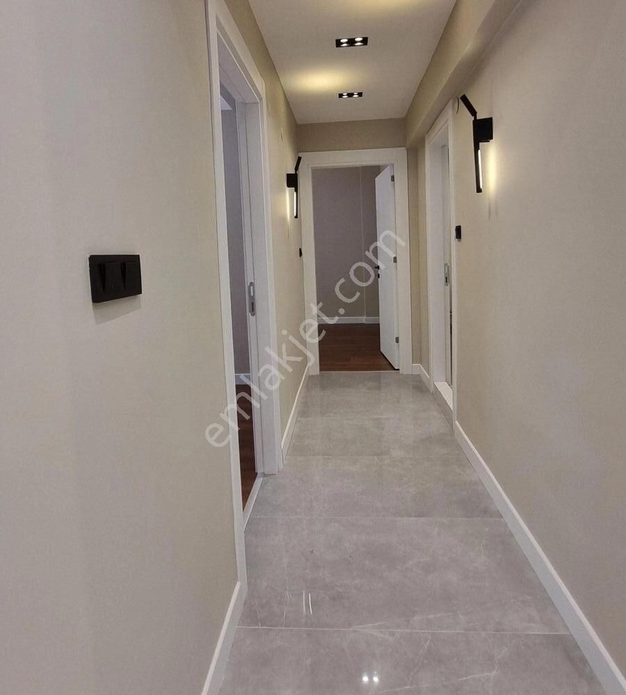 Bostanlıda Köşe 3+1 Satılık Daire - Görsel 20