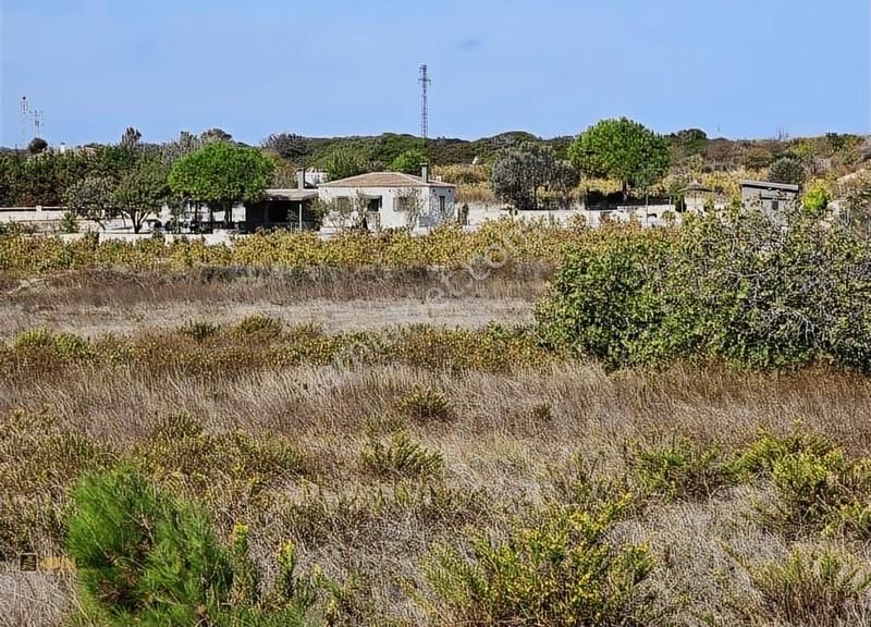 Bozcaada Cumhuriyet Mh - Tek Tapu - Denize 850m Mesafede - Ağaçlar İçerisinde Tam Karavanlık