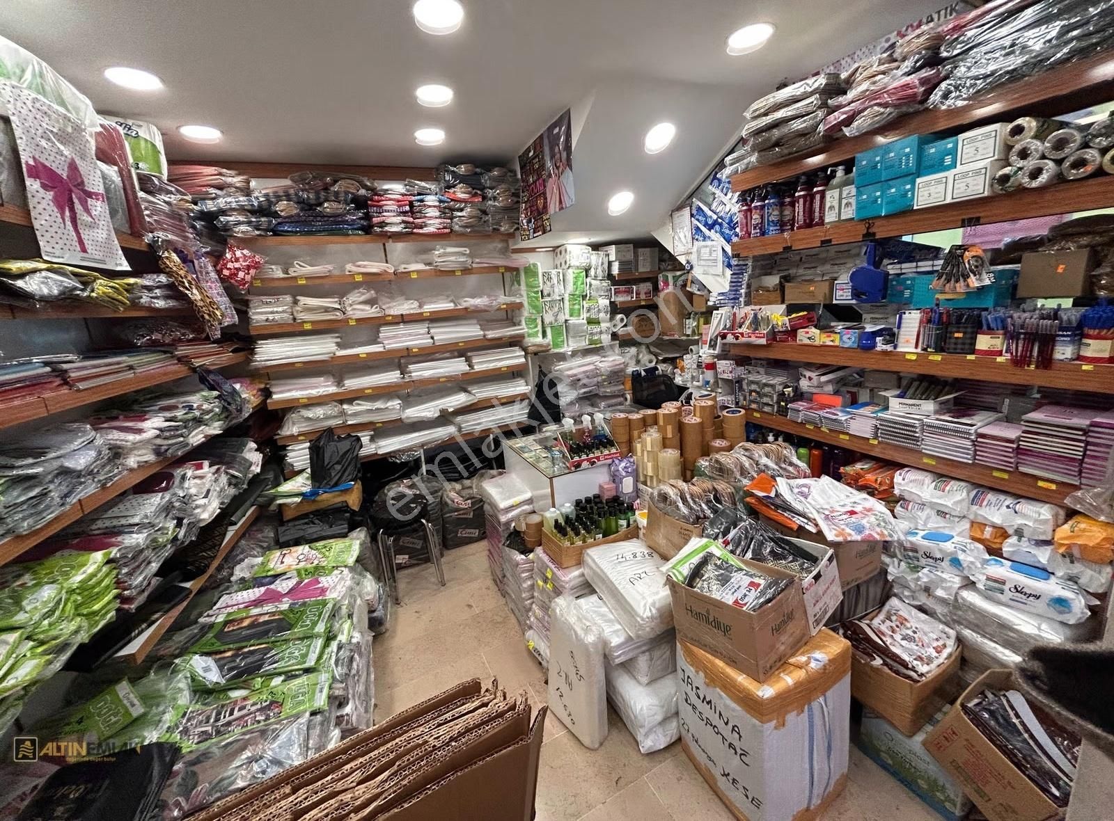 Beyazıt Tramvay Durağı Yanında-kapalıçarşıya Komşu-2 Dükkan - Görsel 3