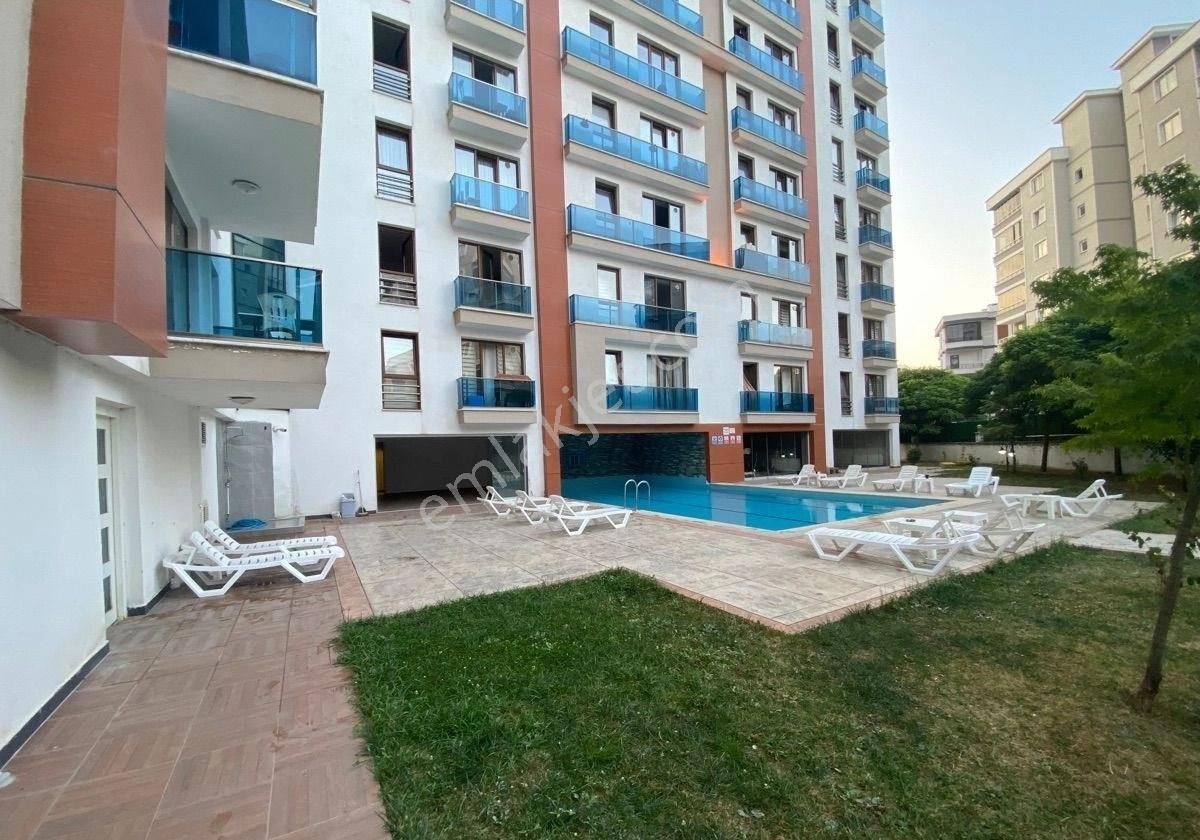 Havuzlu Site İçerisinde Eşyalı Satılık 2+1 Daire - Görsel 7