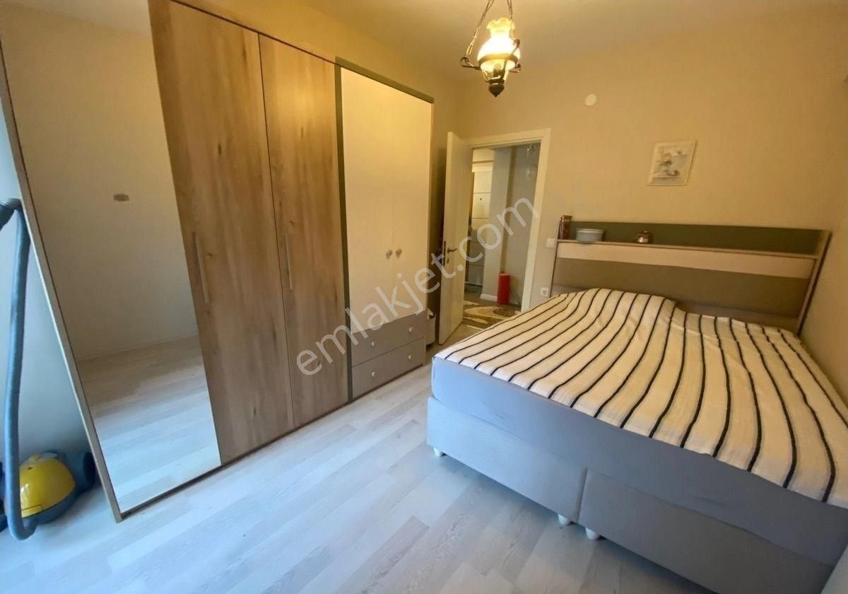 Havuzlu Site İçerisinde Eşyalı Satılık 2+1 Daire - Görsel 15