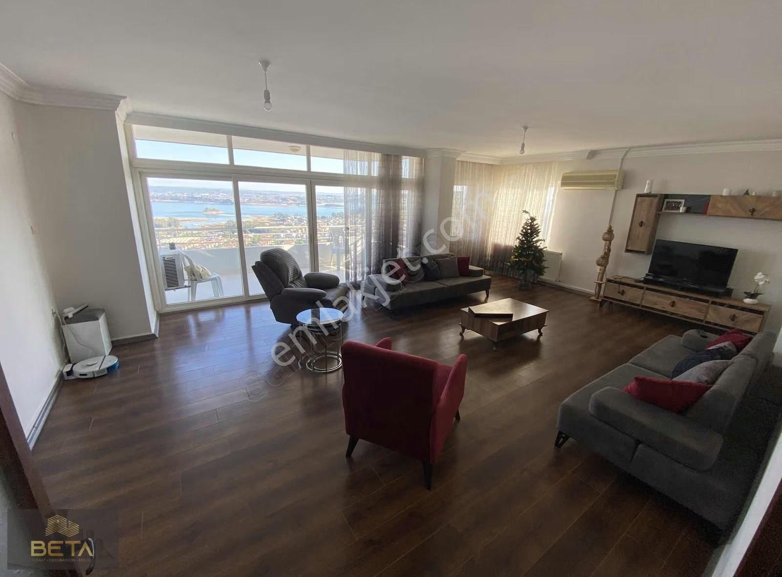 S.demirel Bulvar Üzeri Panoramik Göl Manzaralı 3+1 Satılık Daire - Görsel 3