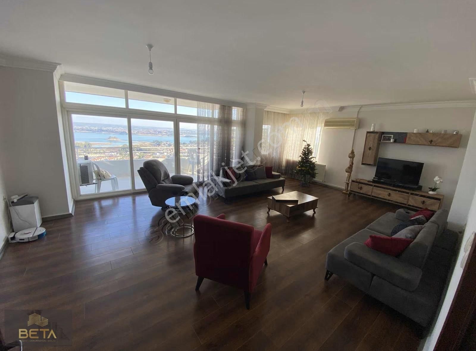 S.demirel Bulvar Üzeri Panoramik Göl Manzaralı 3+1 Satılık Daire - Görsel 2