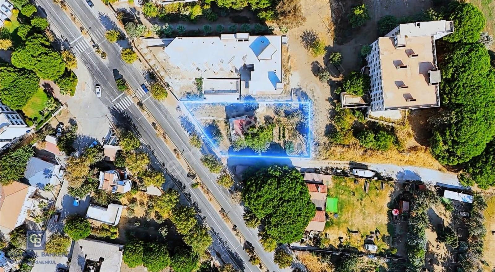 Kuşadası Oteller Bölgesinde Turizm İmarlı Satılık Arsa - Görsel 5