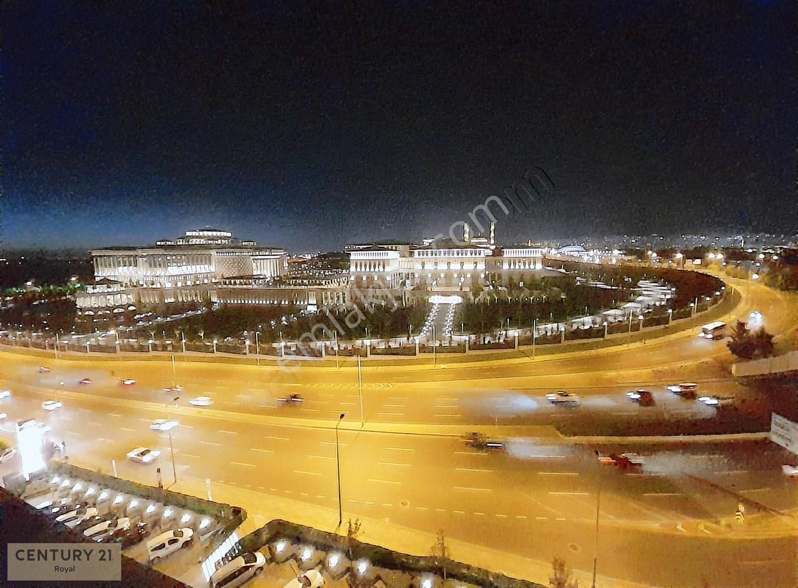 Moment Beştepede 350 M2 İç Net, 320 M2 Teraslı Satılık Ofis