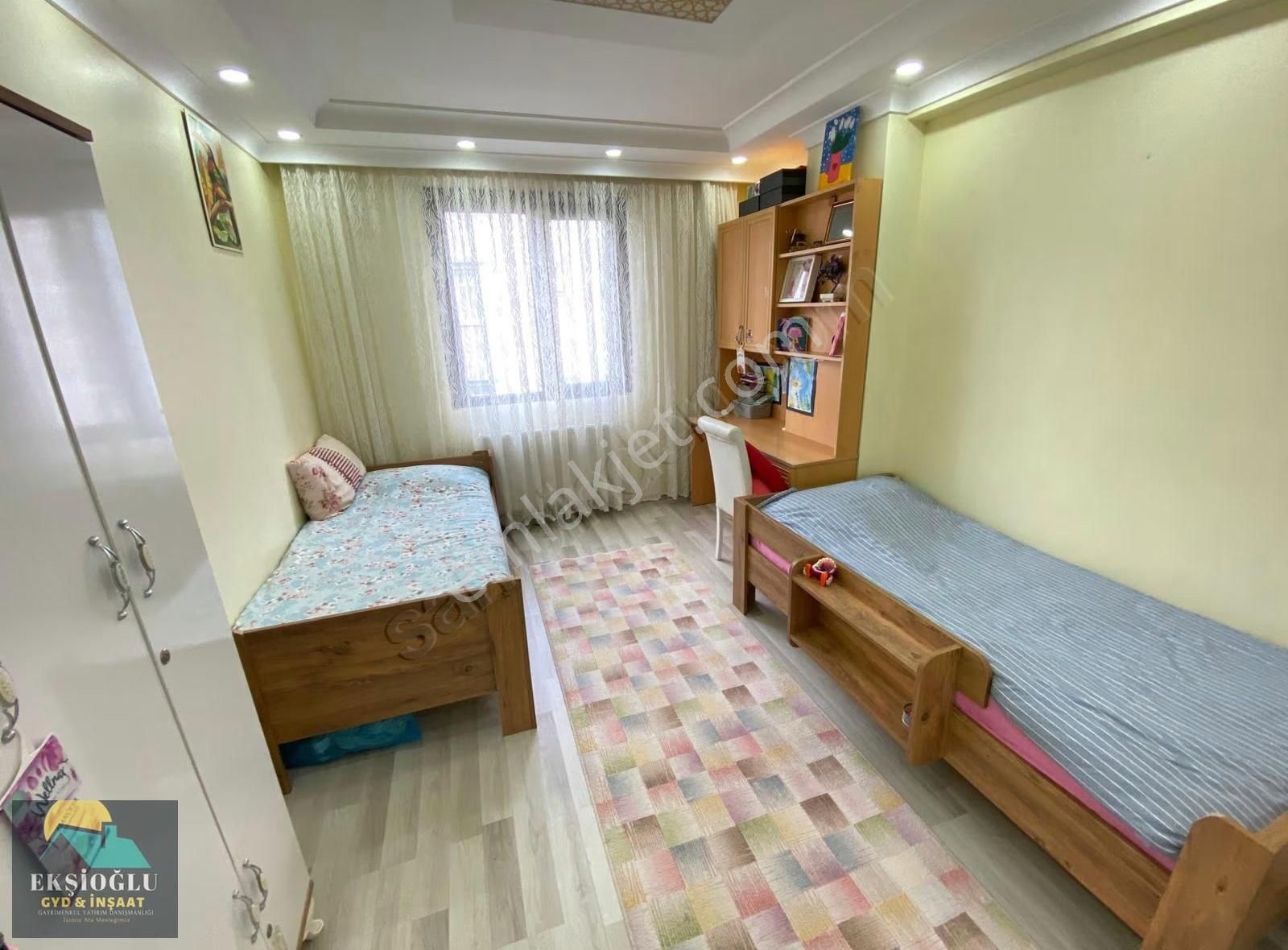 Ekşioğlu Gyd'den İskanlı 2+1 Atatürk Caddesine Cephe 75m² Daire - Görsel 4