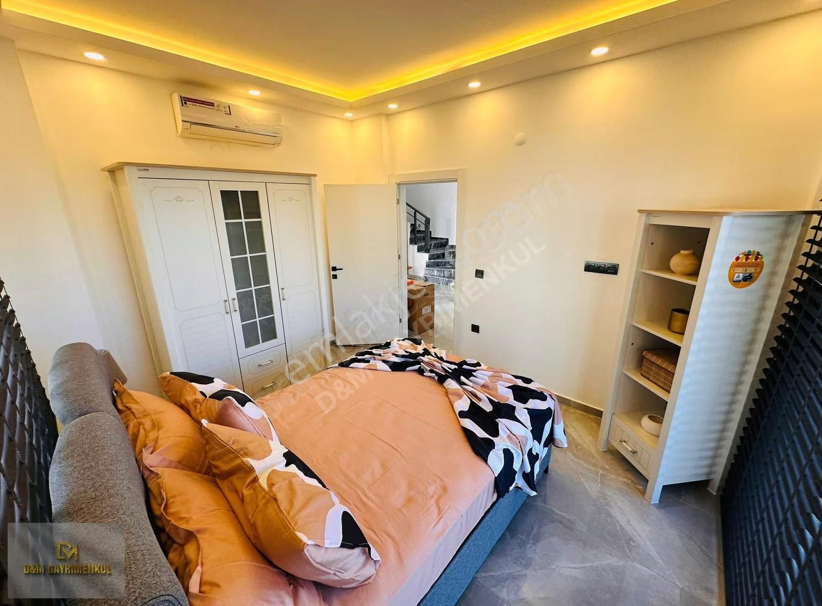 Akbuk'te Deniz Manzaralı Modern Mimarisiyle Göz Kamaştıran Villa - Görsel 15