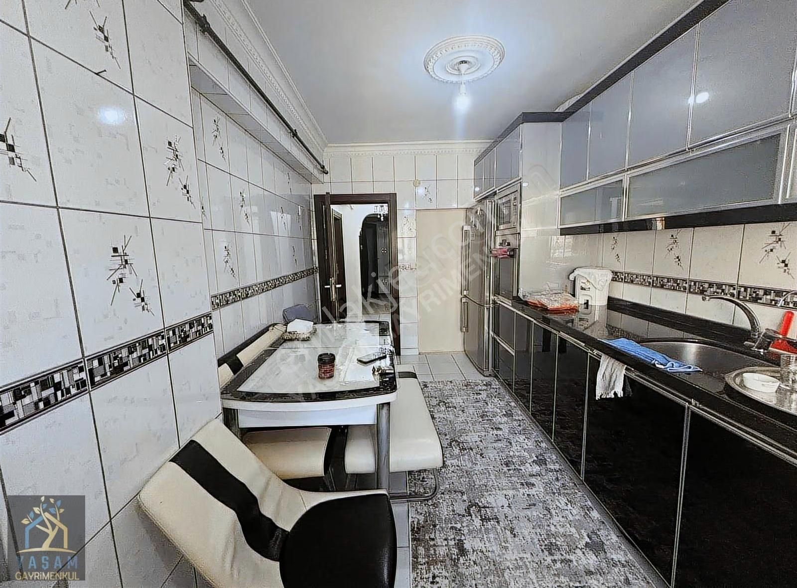 Yaşam Gayrimenkul Bağcılar Merkez Mah Satılık 4+4 Dubleks Daire - Görsel 10