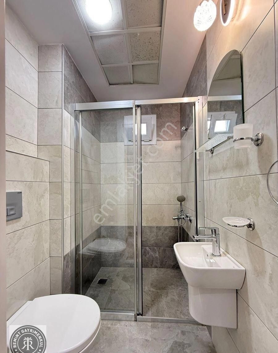 Remint’den Yüzüncü Yıl Mahallesinde Geniş 3+1 Açık Mutfak Çift Banyo Giyinme Odalı Hasarsız Satılık! - Görsel 15