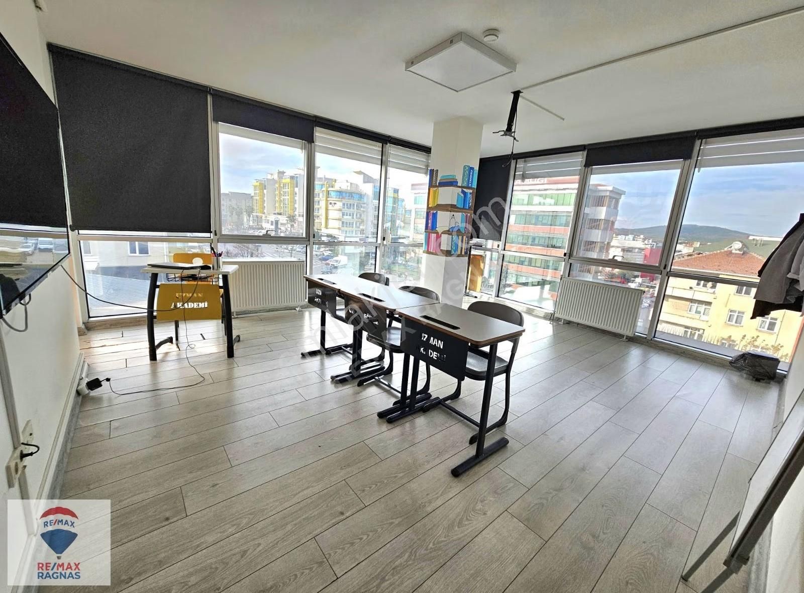 Sarıgazi Kaymakamlık Karşısı Net 160 M² Dubleks Ofis Katı - Görsel 8