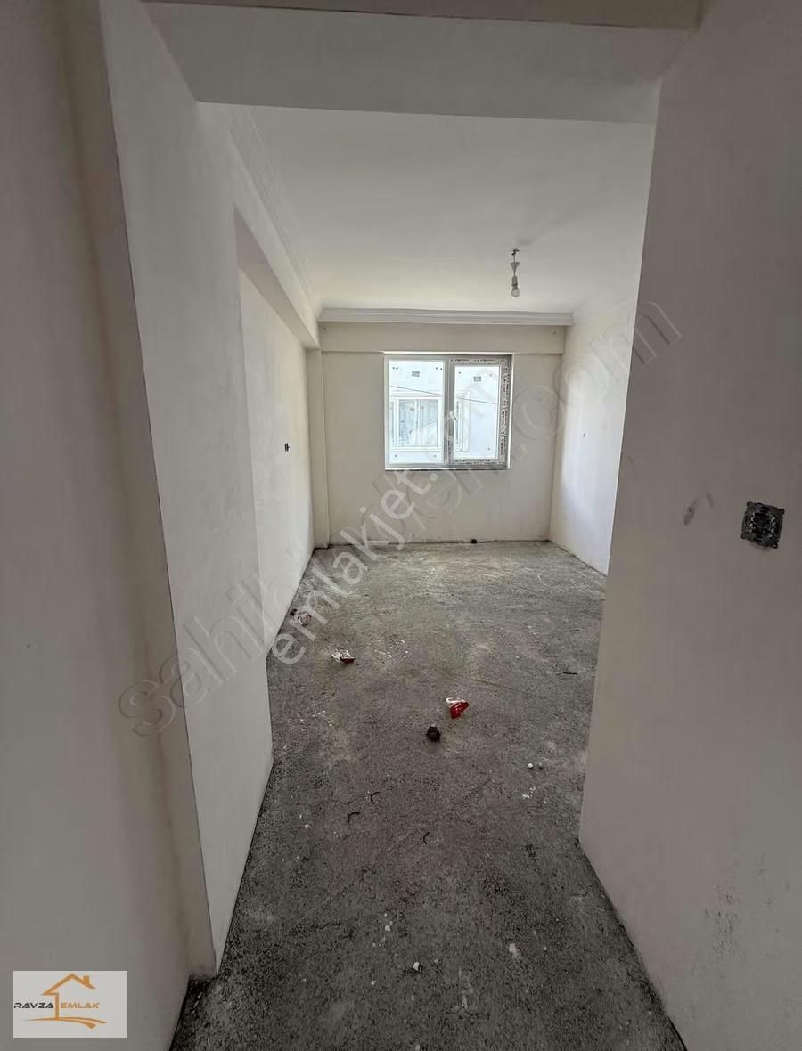 Gazi Mahallesin De Satılık 3+1 Daire - Görsel 3