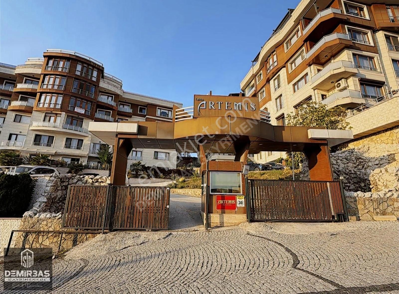 Demirbaş Gayrimenkulden Artemis Sitesinde 4+1 Dubleks Daire - Görsel 12