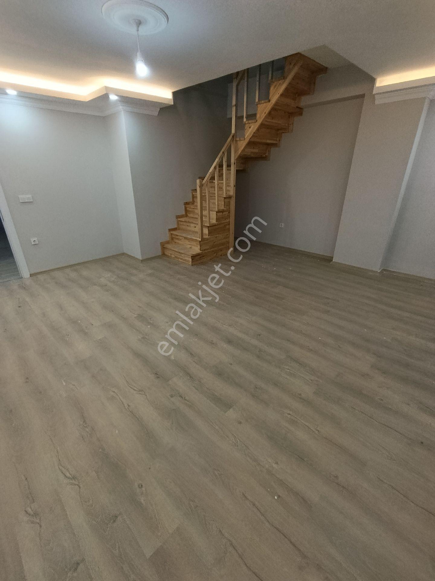 Arnavutköy Merkezde Satılık 4+2 Çatı Kat Dubleks Daire - Görsel 11