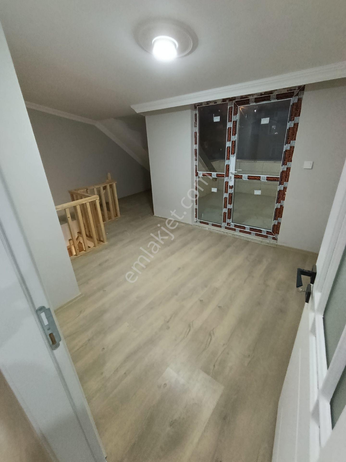 Arnavutköy Merkezde Satılık 4+2 Çatı Kat Dubleks Daire - Görsel 10