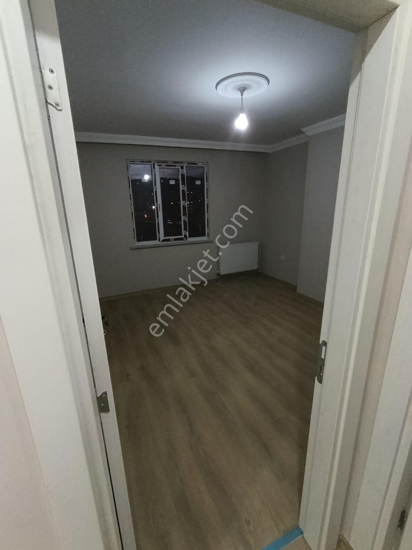 Arnavutköy Merkezde Satılık 4+2 Çatı Kat Dubleks Daire - Görsel 16