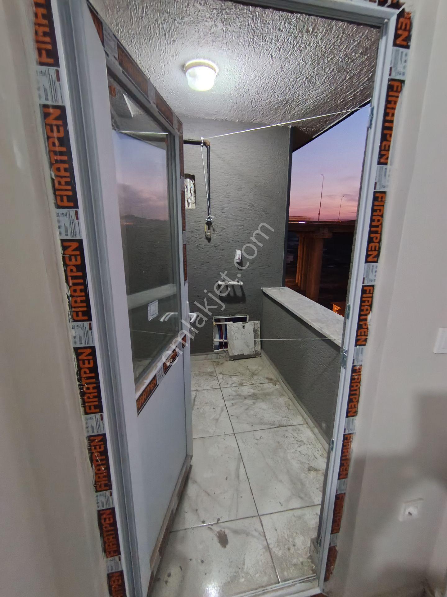 Arnavutköy Merkezde Satılık 4+2 Çatı Kat Dubleks Daire - Görsel 18