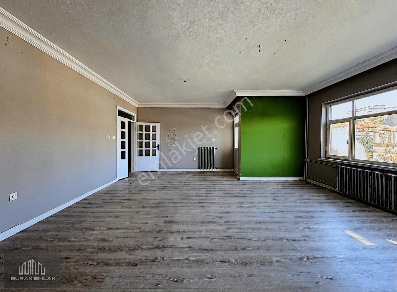 Burak'tan Protokol Yolu Yanı Merkezde Asansörlü Geniş 2+1 İşyeri - Görsel 23