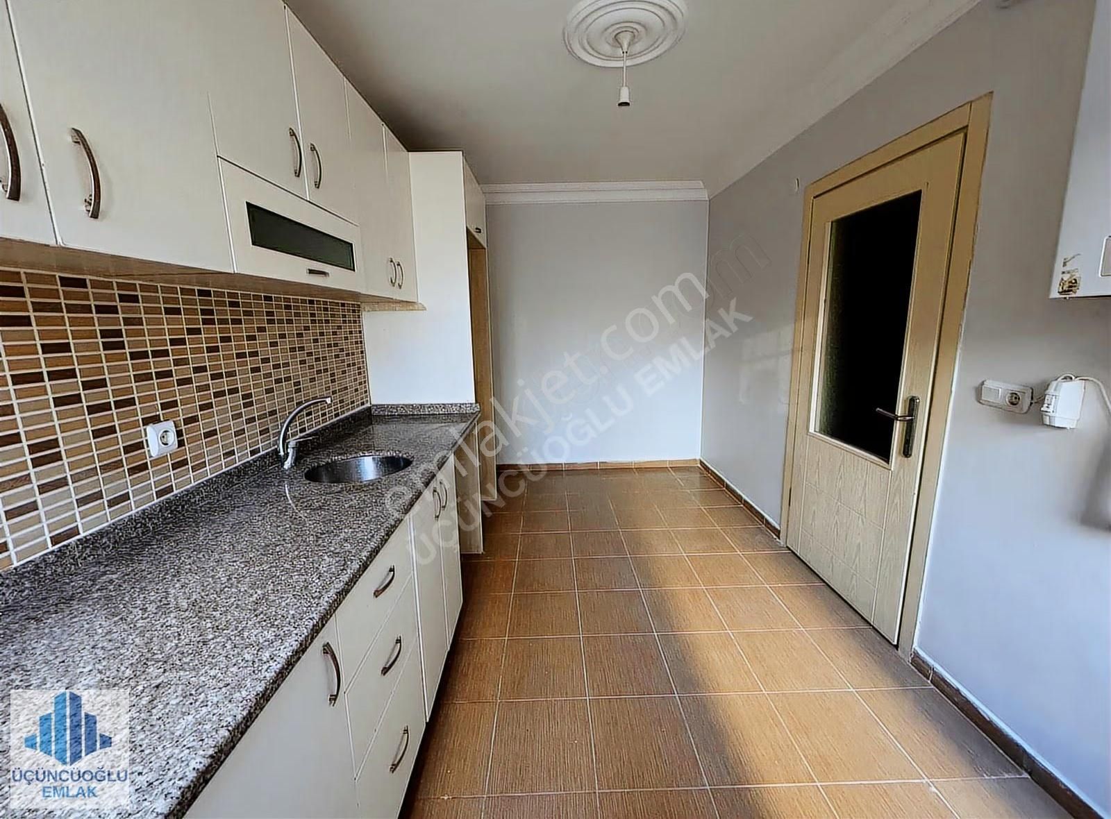 Pendik Orhangazi Güzel Konumda İskanlı Asansörlü 3+1 Daire - Görsel 9