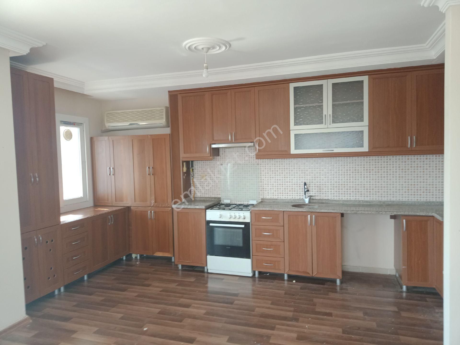 Yurt Mah 4+1 Site İçi Hasarsiz C.banyolu Doğalgazlı