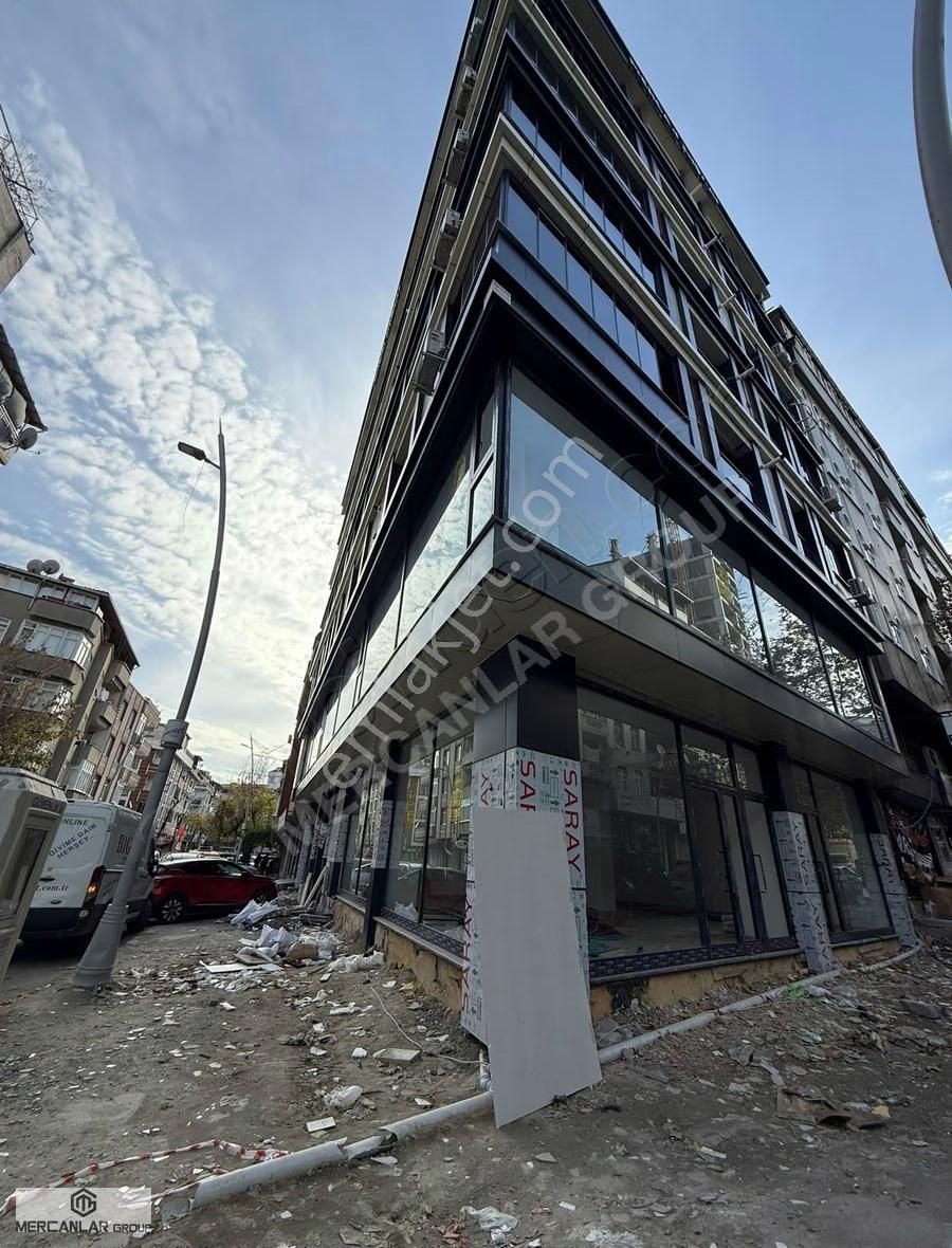 Mercanlar Group'dan Cadde Üzeri Mükemmel Konumda Satılık Dükkan - Görsel 6