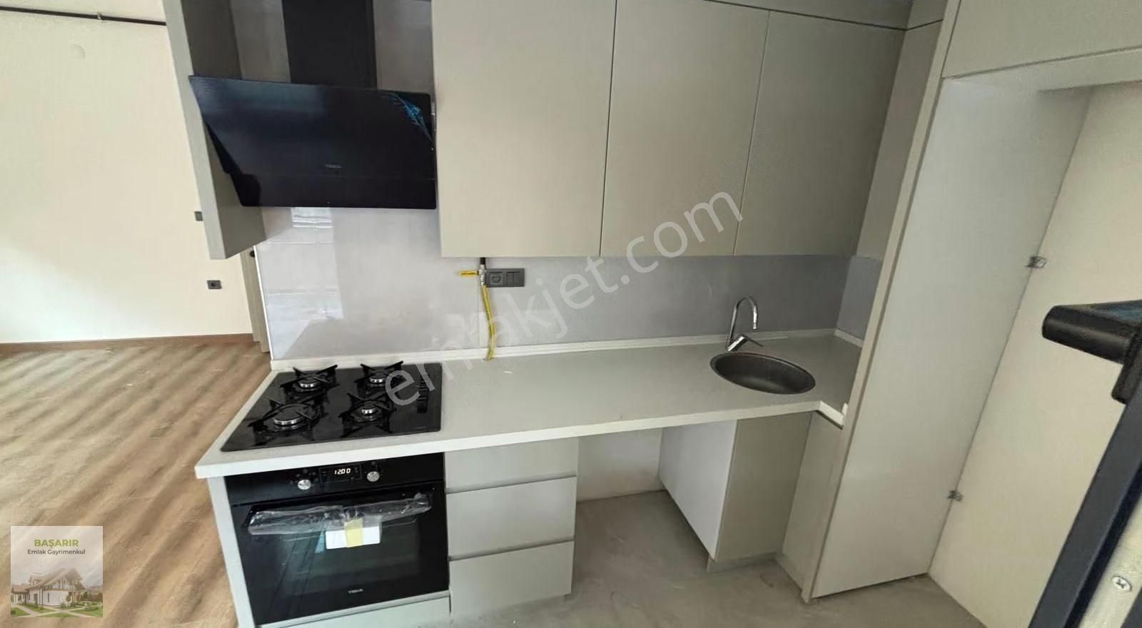 Poligonda Yeni Bina Lüx Malzemeli Asansörlü Otoparklı 1+1 Daire - Görsel 12