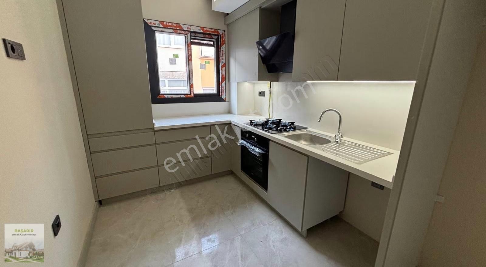 Poligonda Yeni Bina Lüx Malzemeli Asansörlü Otoparklı 2+1 Daire - Görsel 13